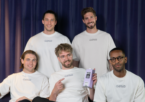 Das Team der Hafermilch aus Frankfurt und Kevin Trapp